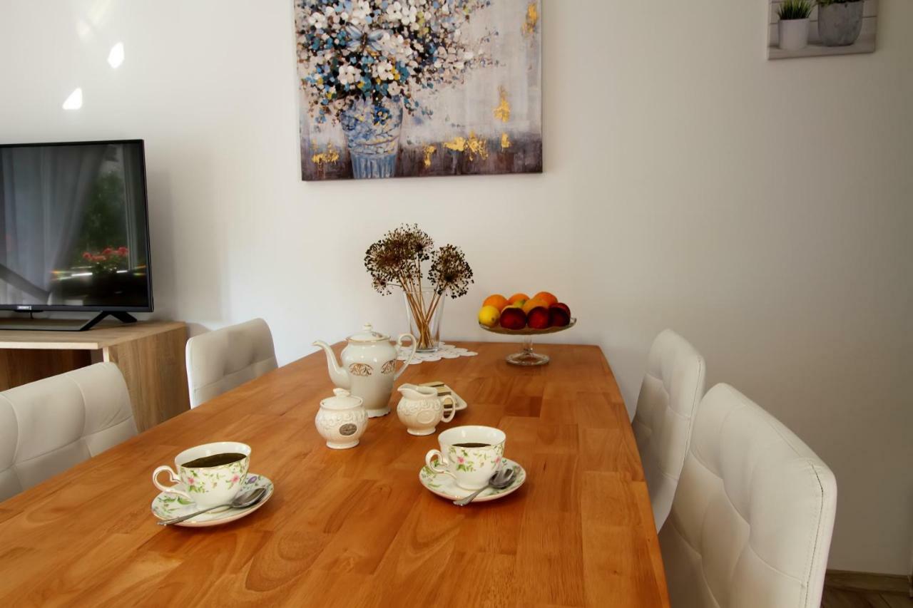 Apartman Ana Apartment Otocac Ngoại thất bức ảnh
